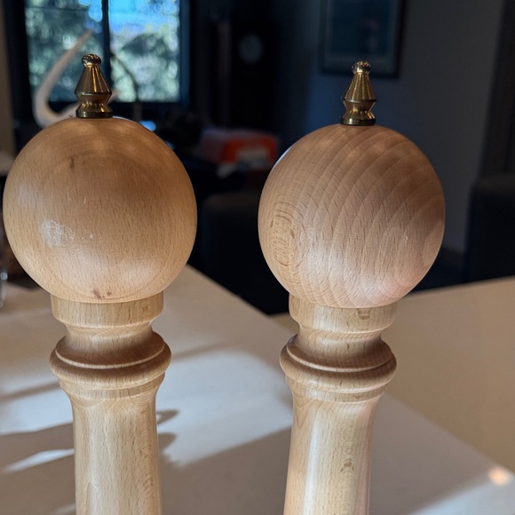 Elegant Wooden Spice Grinder Set made in Italy